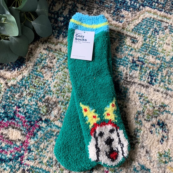 Accessories - Cozy Fuzzy Socks